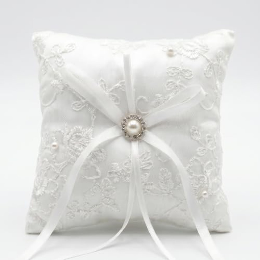 Wedding Ring Bearer Pillow, Iv - Ring Bearer Pillow 리뷰 및 가격