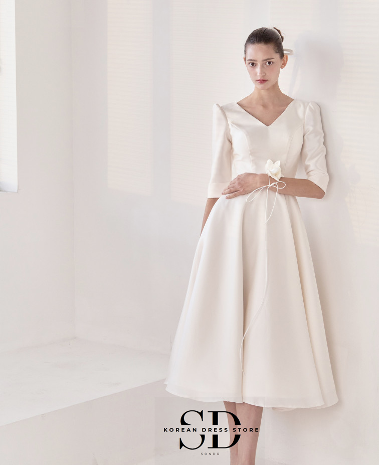 Sondr V-Neck Satin Half Sleeve - Wedding Qq 리뷰 및 가격